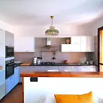 Дом отдыха House In With Garden And Views Луино