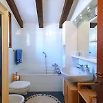 House In With Garden And Views Дом отдыха *