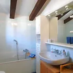 Дом отдыха House In With Garden And Views