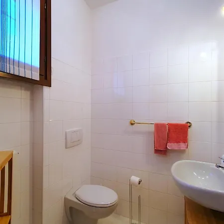 House In With Garden And Views * Luino