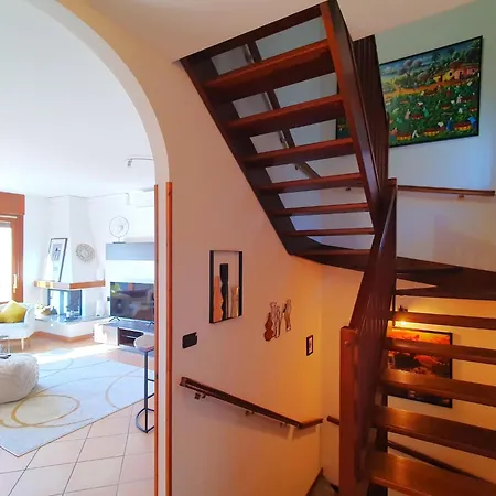 House In With Garden And Views Сasa de vacaciones Luino