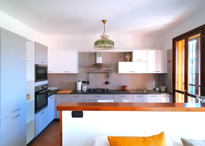 Dom wakacyjny House In With Garden And Views Luino