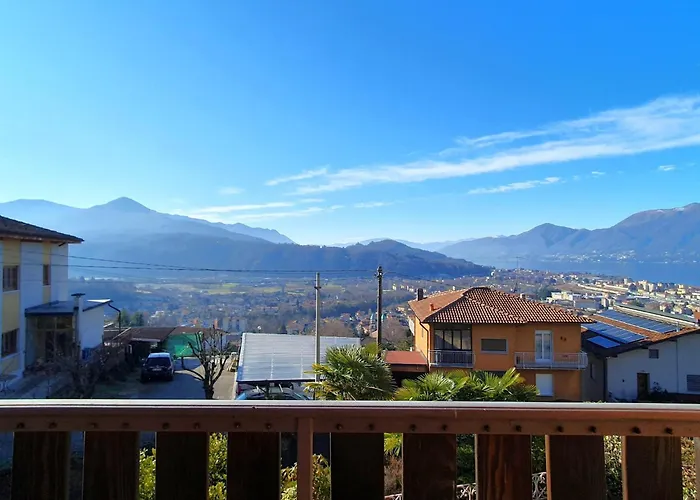 House In With Garden And Views Dom wakacyjny