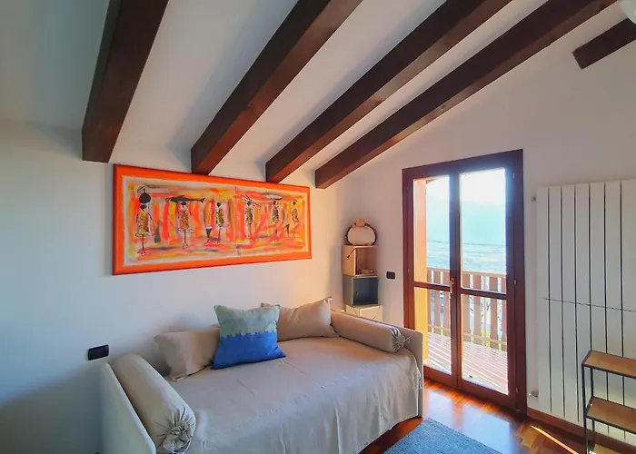 House In With Garden And Views Dom wakacyjny